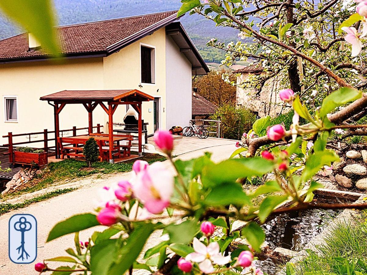 Casa Vacanze Antico Eremo, Tra Natura E Tradizione Campodenno Ngoại thất bức ảnh